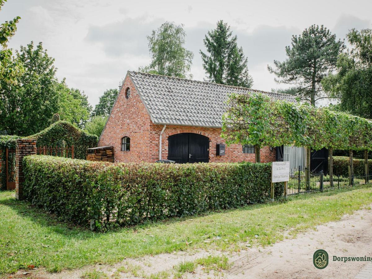 Modern Holiday Home In Valkenswaard With Private Garden Exteriér fotografie